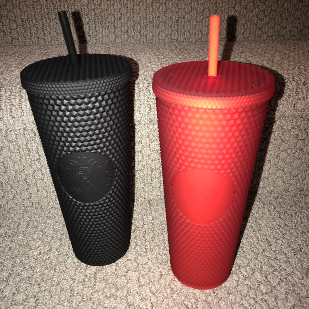 Starbucks tumbler Valentine’s Day 2021 set of 2